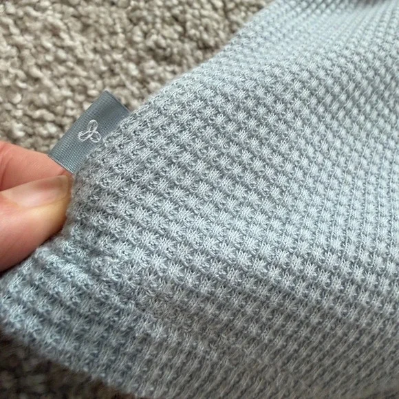 TNA Waffle Knit Turtleneck Top Womens S Light Blue Relaxed Casual Loungewear - Picture 7 of 7